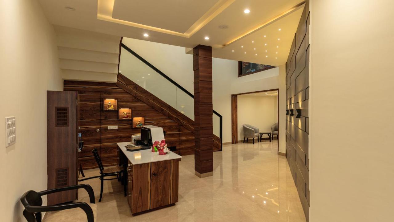 De Manora Homes - Unpretentious Hotel With A Garden , Posh Area Ranjit Avenue Amritsar Exterior photo