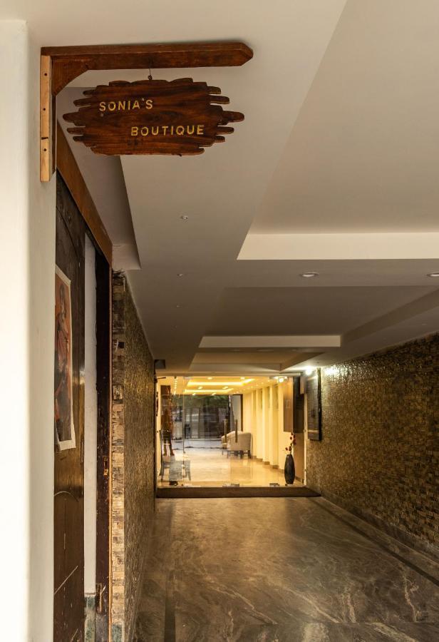 De Manora Homes - Unpretentious Hotel With A Garden , Posh Area Ranjit Avenue Amritsar Exterior photo